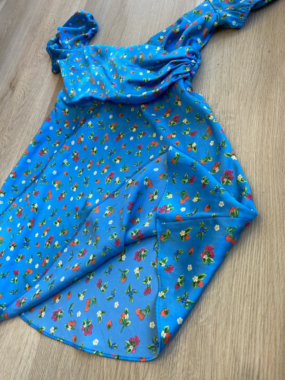 Zara Blue Floral Puff Sleeve Mini Dress Cottagecore Strawberry Print Size M - Picture 5 of 12